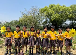 Little Hands in the Soil: How UCkids Celebrated Earth Day at a Farm 🌱